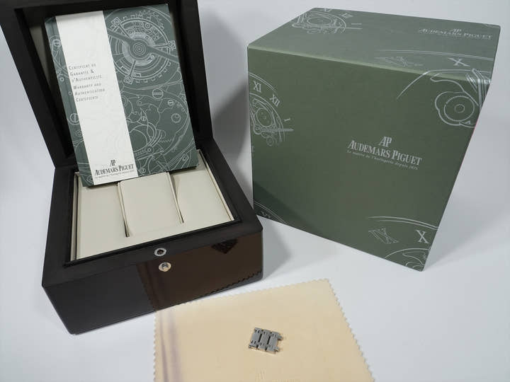 オーデマピゲ ロイヤルオーク クロノグラフ Ref.26300ST.OO.1110ST.03 ステンレススチール ダークブルー文字盤