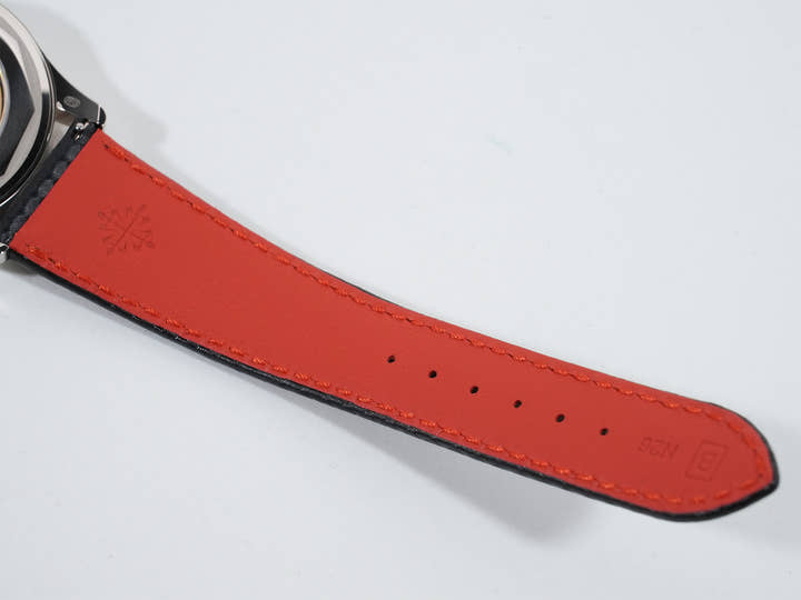 パテックフィリップ カラトラバ Ref.6007G-010 ホワイトゴールド エボニーブラック文字盤 未使用 i6u3v8b8