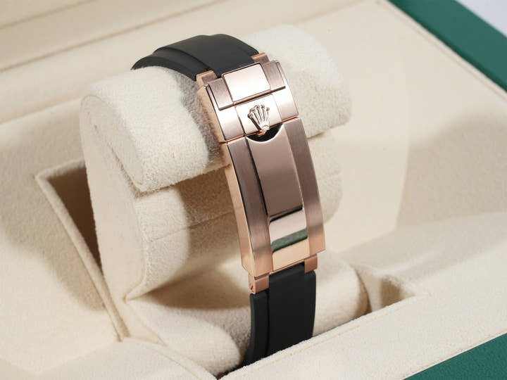 ロレックス デイトナ Ref.126515LN エバーローズゴールド サンダストxブライトブラック文字盤