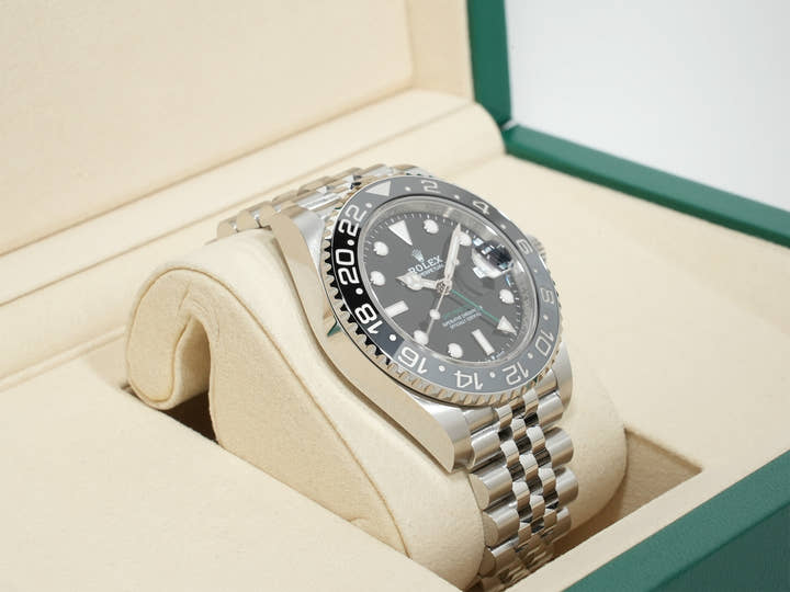 Rolex GMT Master II Ref.126710GRNR SS Black Dial Jubilee Bracelet Unused h9dmu34y