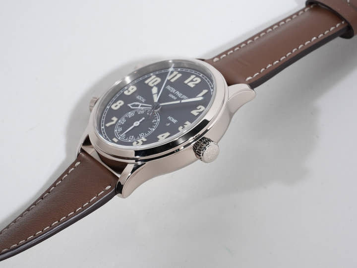 パテックフィリップ カラトラバ パイロット トラベルタイム Ref.5524G-001 ホワイトゴールド ブルー文字盤