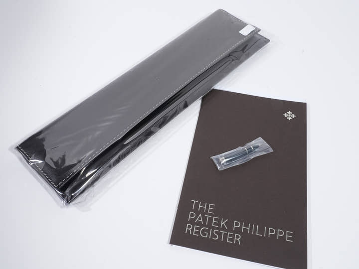 パテックフィリップ カラトラバ パイロット トラベルタイム Ref.5524G-001 ホワイトゴールド ブルー文字盤