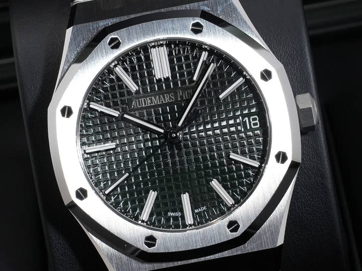 オーデマピゲ ロイヤルオーク Ref.15510ST.OO.1320ST.09 ステンレススチール カーキグリーン文字盤