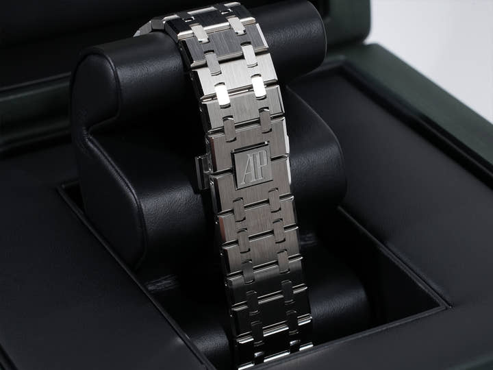 オーデマピゲ ロイヤルオーク Ref.15510ST.OO.1320ST.09 ステンレススチール カーキグリーン文字盤