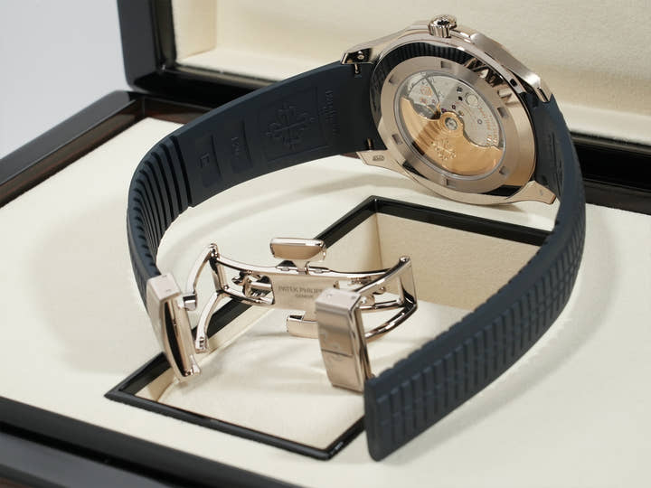 パテックフィリップ アクアノート Ref.5168G-001 ホワイトゴールド ミッドナイトブルー文字盤