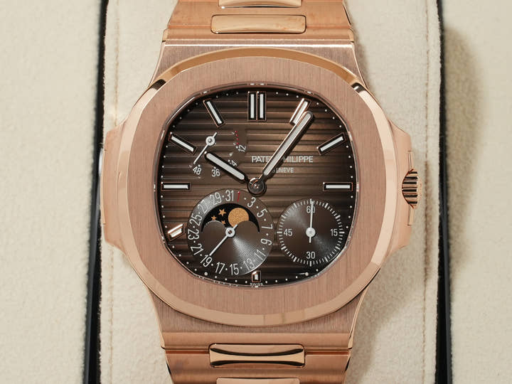 パテックフィリップ ノーチラス Ref.5712/1R-001 ローズゴールド ブラウン ソレイユ文字盤