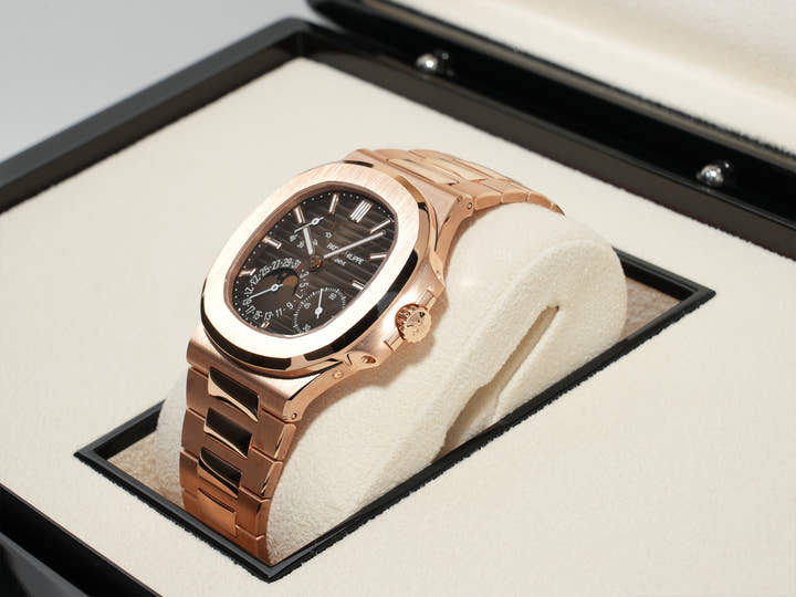 パテックフィリップ ノーチラス Ref.5712/1R-001 ローズゴールド ブラウン ソレイユ文字盤