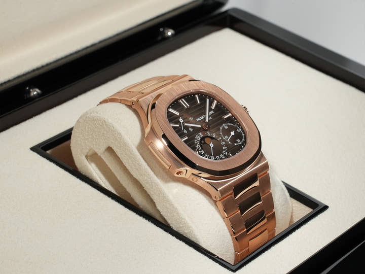 パテックフィリップ ノーチラス Ref.5712/1R-001 ローズゴールド ブラウン ソレイユ文字盤