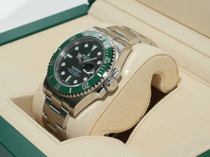 ロレックス サブマリーナー デイト Ref.116610LV ステンレススチール グリーン文字盤