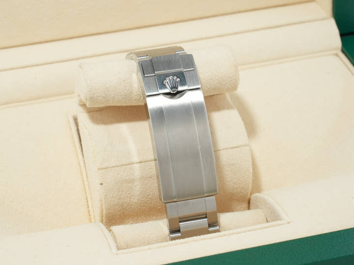 ロレックス サブマリーナー デイト Ref.116610LV ステンレススチール グリーン文字盤