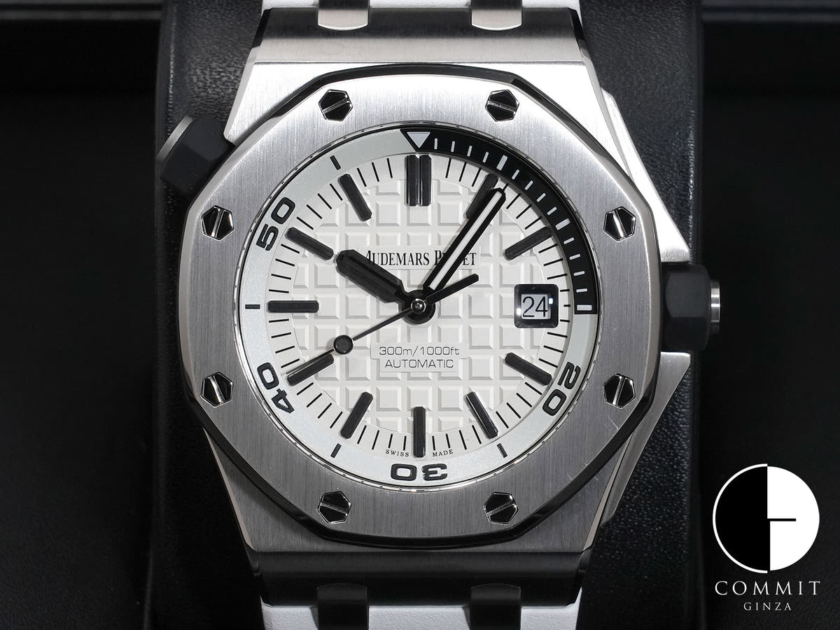 Audemars Piguet Royal Oak Offshore Diver Ref.15710ST.OO.A002CA.02 SS Silver (Mega Tapestry) Dial Excellent Condition c4uhx2ej