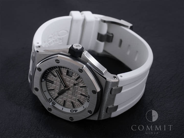 Audemars Piguet Royal Oak Offshore Diver Ref.15710ST.OO.A002CA.02 SS Silver (Mega Tapestry) Dial Excellent Condition c4uhx2ej