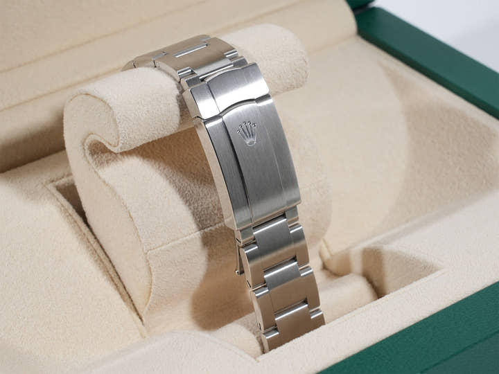 Rolex Oyster Perpetual 36 Ref.126000 SS Celebration motif dial Good condition pre-owned qa7corhu