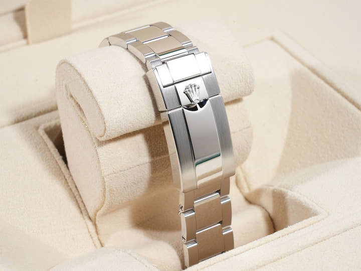 ロレックス デイトナ Ref.126506 プラチナ アイスブルー文字盤