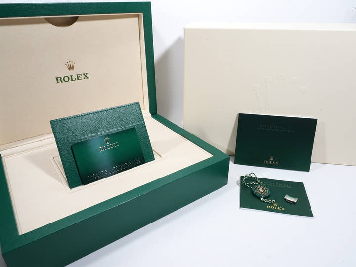 ロレックス デイトナ Ref.126506 プラチナ アイスブルー文字盤