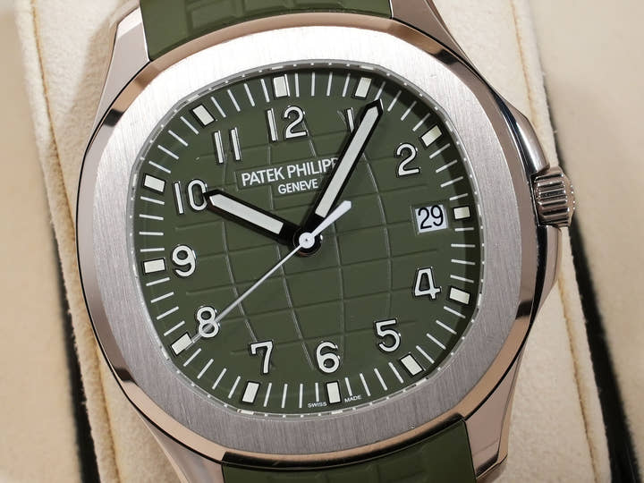 パテックフィリップ アクアノート Ref.5168G-010 ホワイトゴールド カーキグリーン文字盤