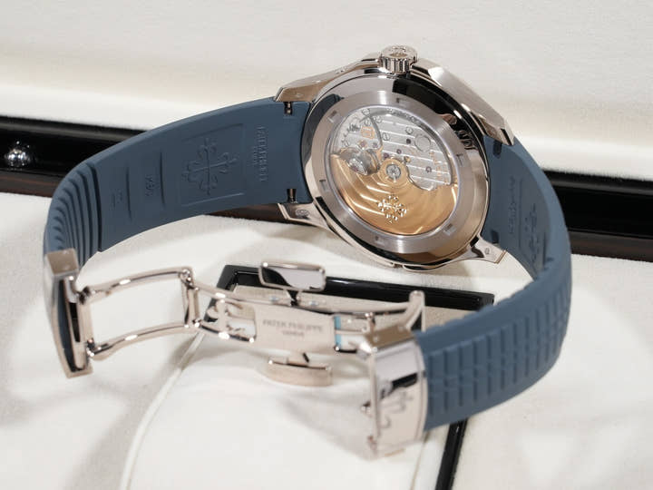 パテックフィリップ アクアノート Ref.5164G-001 ホワイトゴールド ブルーグレー オパーリン文字盤