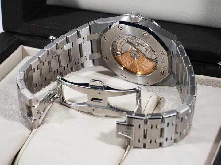 オーデマピゲ ロイヤルオーク Ref.15300ST.OO.1220ST.99 ステンレススチール/プラチナ ブラック文字盤