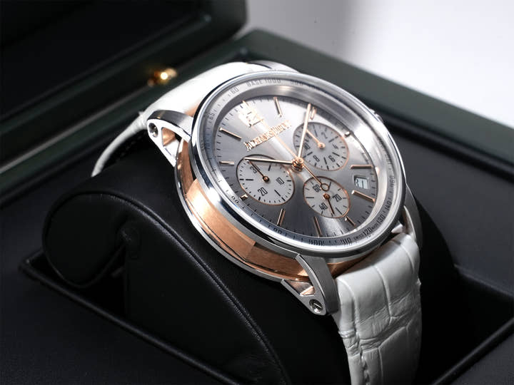 オーデマピゲ CODE 11.59 バイ オーデマ ピゲ クロノグラフ Ref.26393CR.OO.A008KB.01 ホワイトゴールド/ピンクゴールド シルバー文字盤 美中古 kjwe6wgn