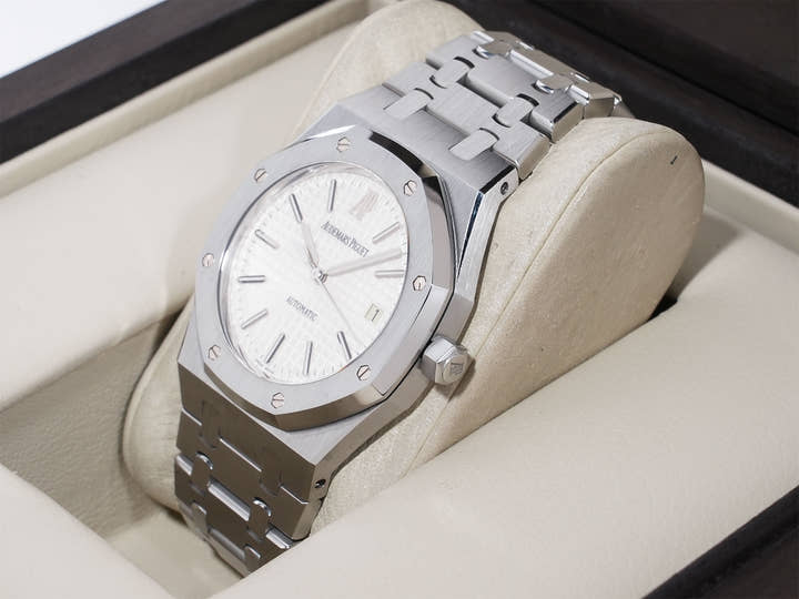 オーデマピゲ ロイヤルオーク Ref.15300ST.OO.1220ST.01 ステンレススチール シルバー文字盤