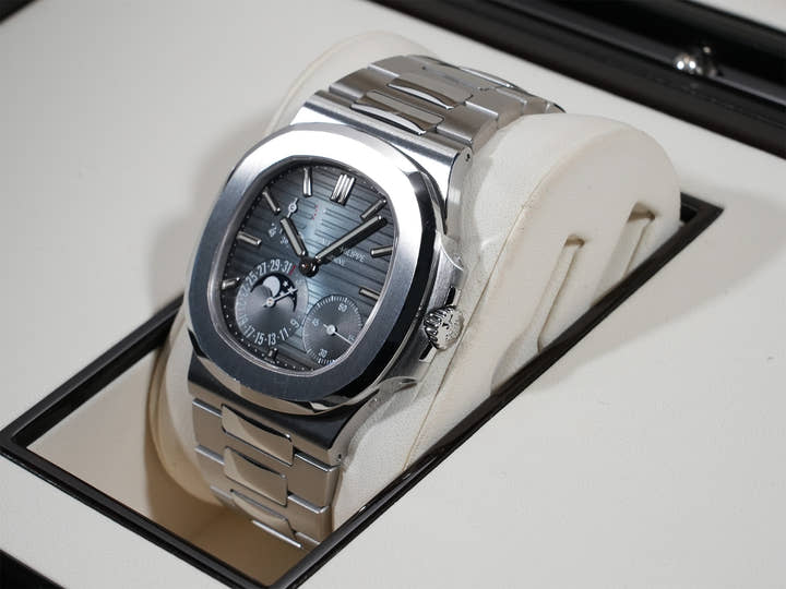 パテックフィリップ ノーチラス プチコンプリケーション Ref.5712/1A-001 ステンレススチール ブルー文字盤