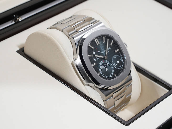 パテックフィリップ ノーチラス プチコンプリケーション Ref.5712/1A-001 ステンレススチール ブルー文字盤