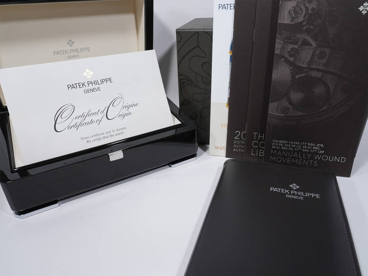 パテックフィリップ カラトラバ Ref.5196G-001 ホワイトゴールド シルバー文字盤