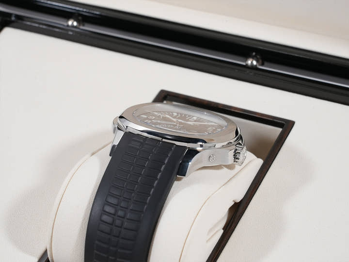 パテックフィリップ アクアノート トラベルタイム Ref.5164A-001 ステンレススチール ブラック文字盤