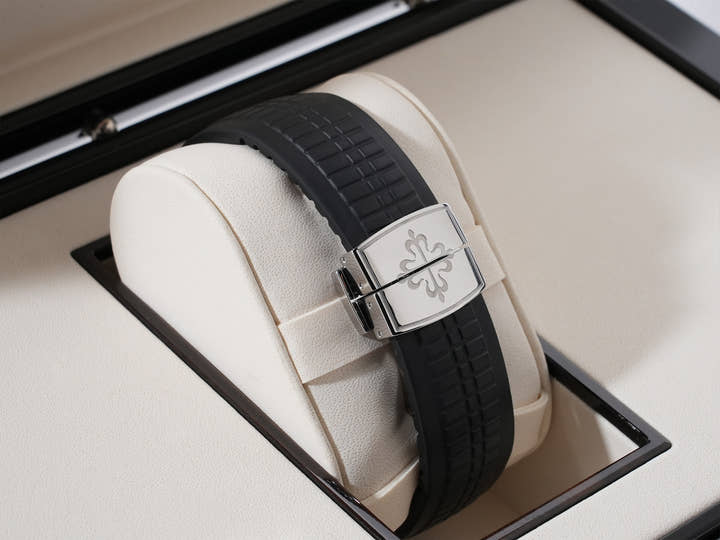 パテックフィリップ アクアノート トラベルタイム Ref.5164A-001 ステンレススチール ブラック文字盤