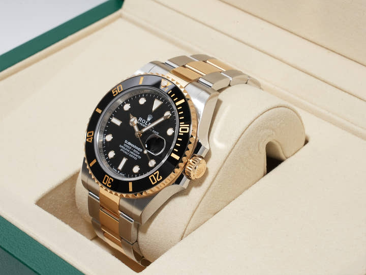 ロレックス サブマリーナー デイト Ref.126613LN ステンレススチール/イエローゴールド ブラック文字盤
