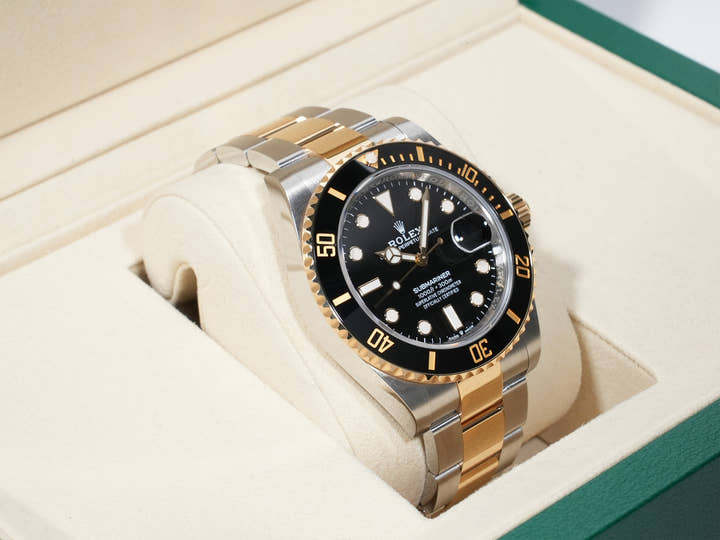 ロレックス サブマリーナー デイト Ref.126613LN ステンレススチール/イエローゴールド ブラック文字盤