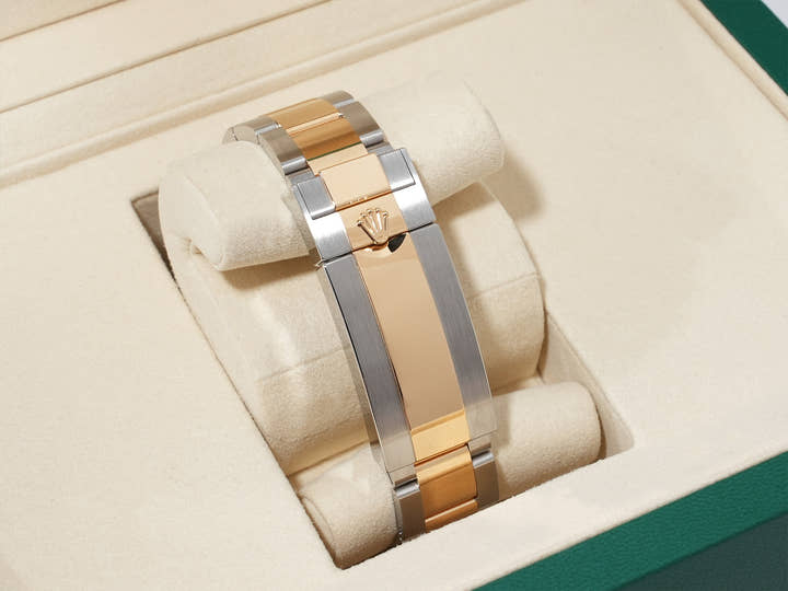 ロレックス サブマリーナー デイト Ref.126613LN ステンレススチール/イエローゴールド ブラック文字盤