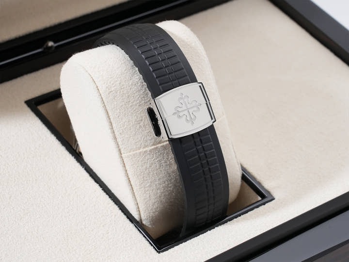 パテックフィリップ アクアノート クロノグラフ Ref.5968A-001 ステンレススチール ブラック文字盤