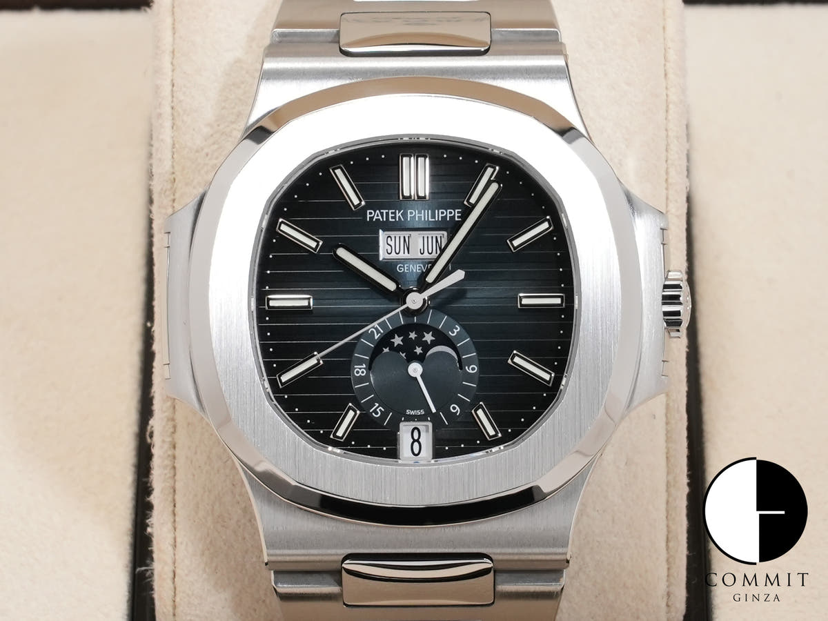 パテックフィリップ ノーチラス アニュアルカレンダー ムーンフェイズ Ref.5726/1A-014 ステンレススチール ブルー、ブラックグラデーション文字盤