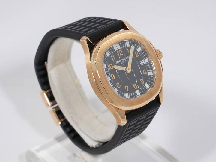 パテックフィリップ アクアノート Ref.4960J イエローゴールド ブラック文字盤