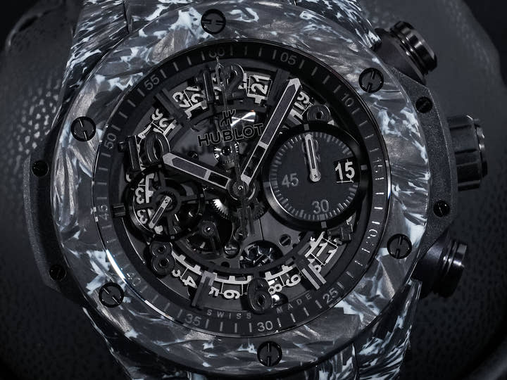 ウブロ ビッグバン ウニコ カーボン ホワイト Ref.421.QW.1110.RX.JPN CARBON WHITE スケルトン文字盤 美品 sfbh3cdg