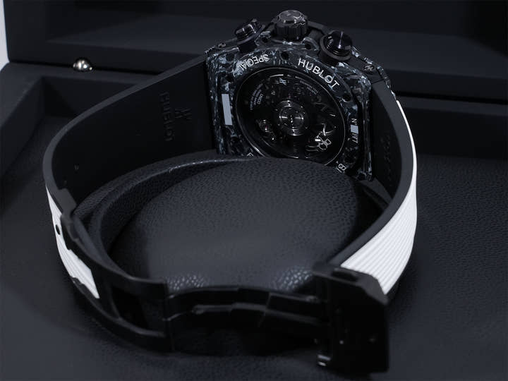 ウブロ ビッグバン ウニコ カーボン ホワイト Ref.421.QW.1110.RX.JPN CARBON WHITE スケルトン文字盤 美品 sfbh3cdg