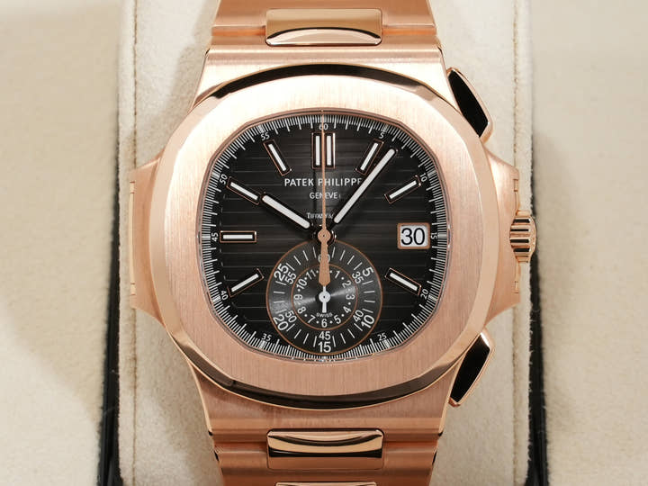 パテックフィリップ ノーチラス クロノグラフ TIFFANY&CO. Ref.5980/1R-001 ローズゴールド ブラックグラデーション文字盤