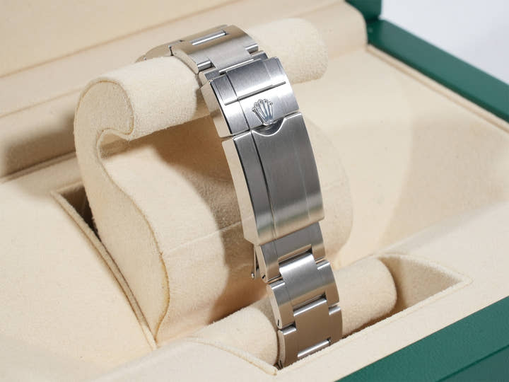 ロレックス エクスプローラーII Ref.216570 ステンレススチール ブラック文字盤 オイスターブレスレット 中古 rehpq9n3