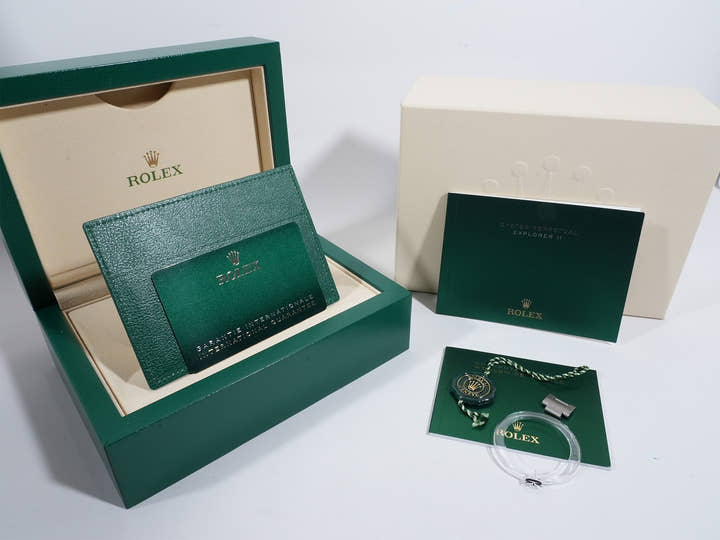 ロレックス エクスプローラーII Ref.216570 ステンレススチール ブラック文字盤 オイスターブレスレット 中古 rehpq9n3