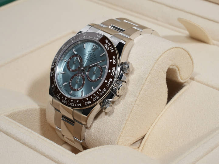 ロレックス デイトナ Ref.126506 プラチナ アイスブルー文字盤