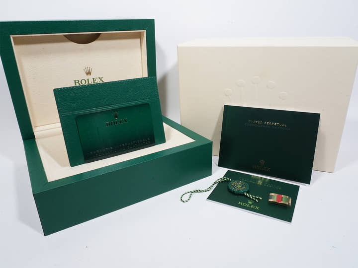 ロレックス デイトナ Ref.126508 イエローゴールド グリーン文字盤