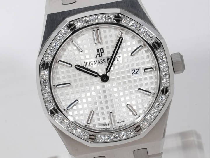 オーデマピゲ ロイヤルオーク クォーツ Ref.67651ST.ZZ.1261ST.01 ステンレススチール シルバー文字盤 美品 9dtygoxj