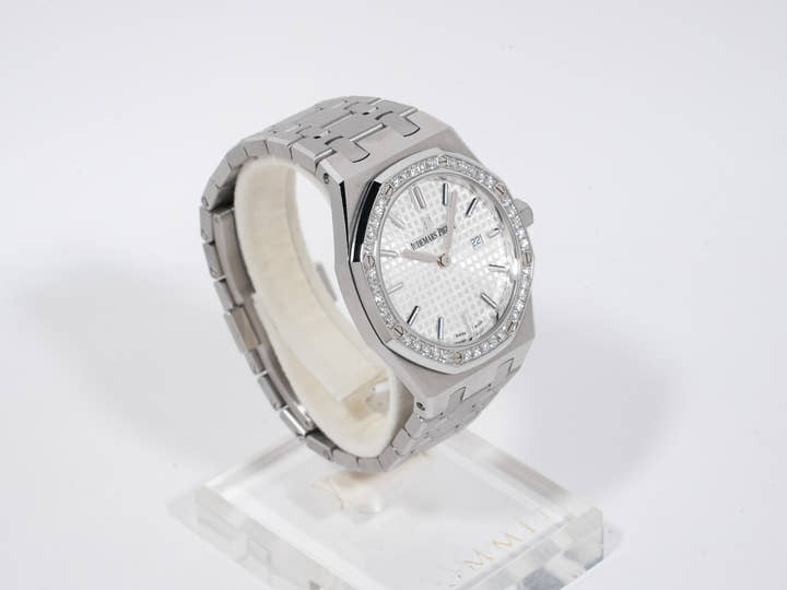 オーデマピゲ ロイヤルオーク クォーツ Ref.67651ST.ZZ.1261ST.01 ステンレススチール シルバー文字盤 美品 9dtygoxj