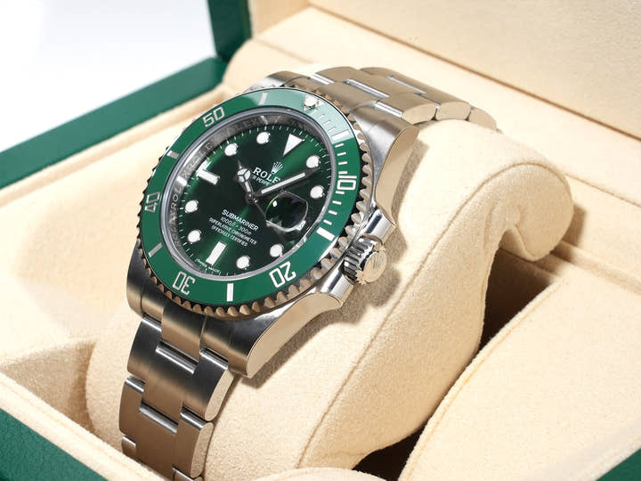 ロレックス サブマリーナー デイト オマーン Ref.116610LV ステンレススチール グリーン文字盤
