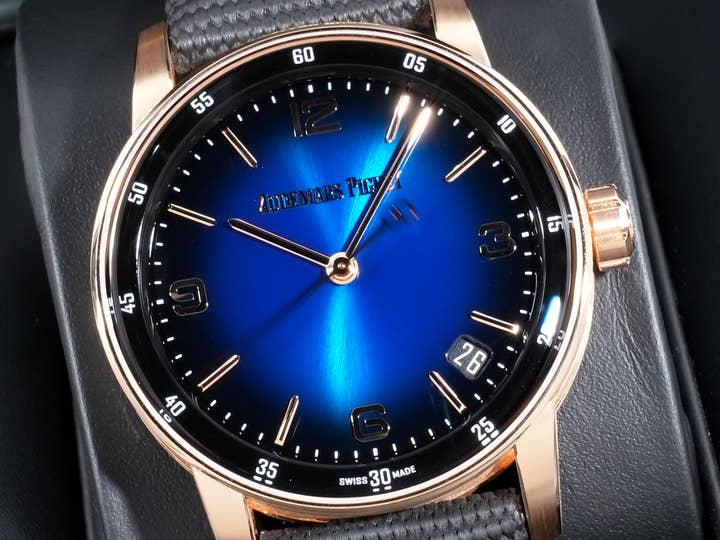 オーデマピゲ CODE 11.59 バイ オーデマ ピゲ Ref.15210OR.OO.A002KB.03 ピンクゴールド スモークブルーラッカー文字盤