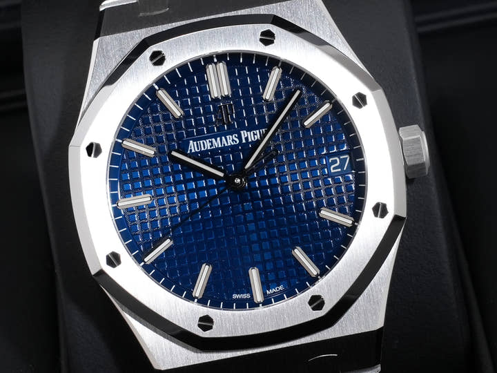 オーデマピゲ ロイヤルオーク Ref.15503BC.OO.1220BC.01 ホワイトゴールド ブルー文字盤