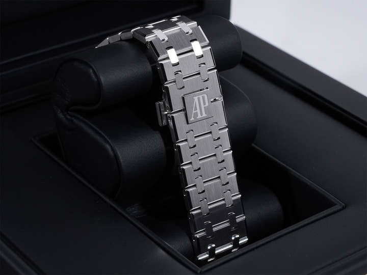 オーデマピゲ ロイヤルオーク Ref.15503BC.OO.1220BC.01 ホワイトゴールド ブルー文字盤