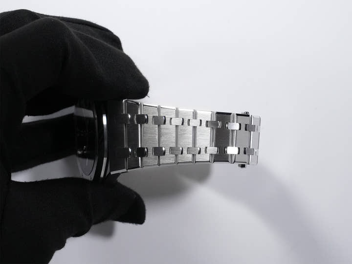 オーデマピゲ ロイヤルオーク Ref.15503BC.OO.1220BC.01 ホワイトゴールド ブルー文字盤