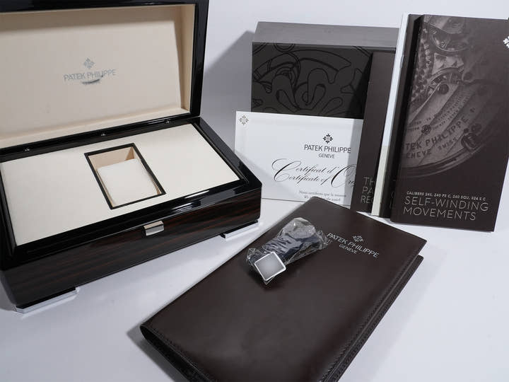 パテックフィリップ アクアノート Ref.5168G-001 ホワイトゴールド ミッドナイトブルー文字盤